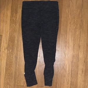 Gap Fit Women’s Gray/Black Capri Leggings